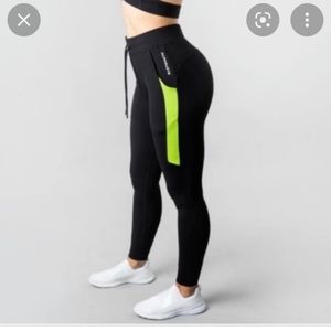 Alphalete premium v2 joggers size xs used once